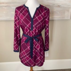 Banana Republic magenta dress with navy trim